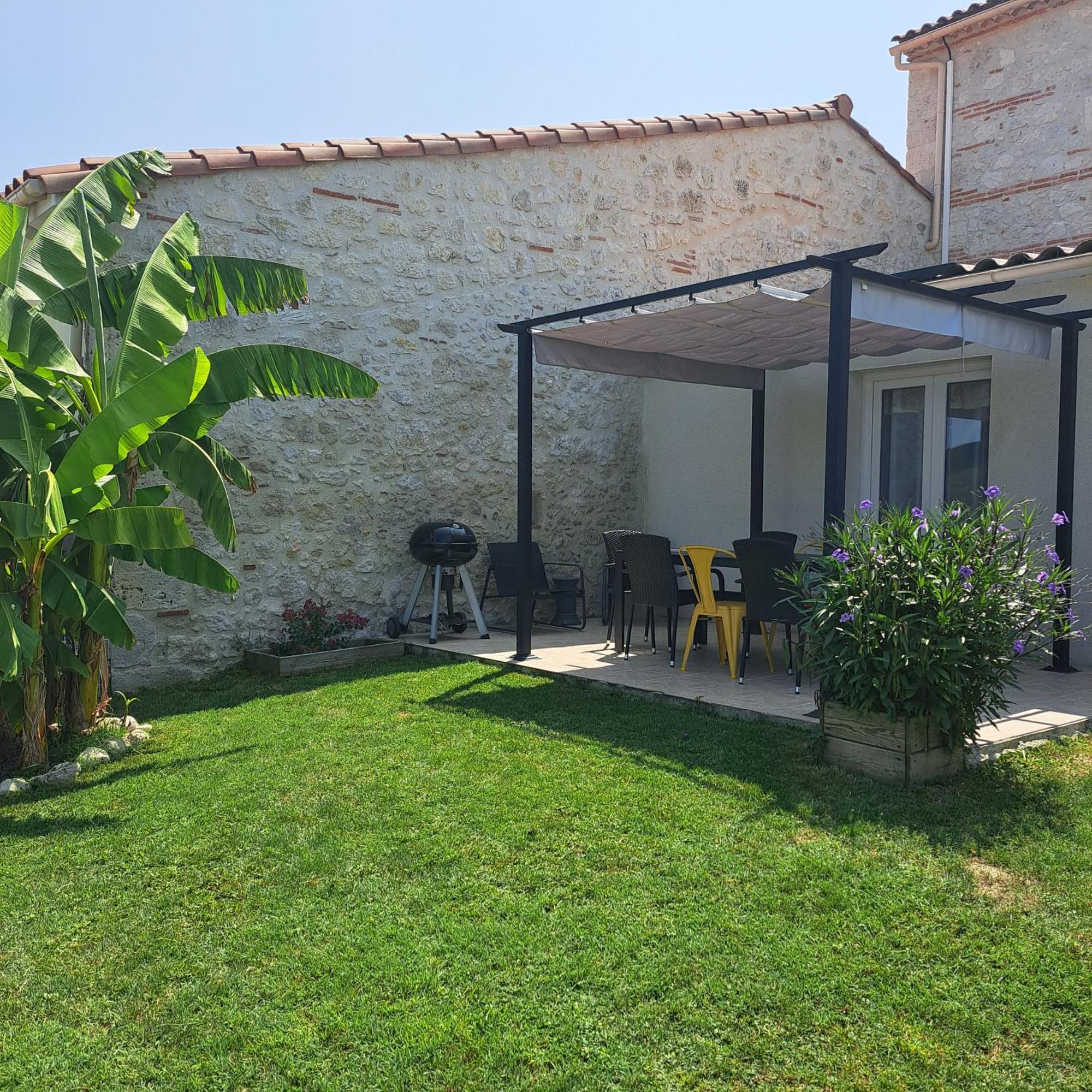 Le Domaine Vesque Villa Saint-Pierre-de-Clairac Exteriör bild